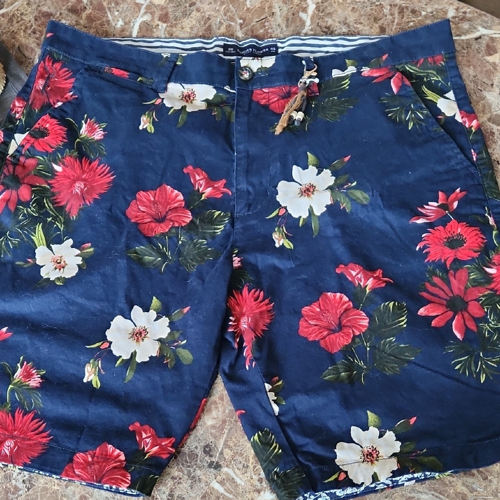 Denim & Flower Men's Floral Flat Front Shorts - Navy and Red